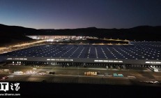 特斯拉公布电动重卡 Semi 工厂内部实景，明年正式量产